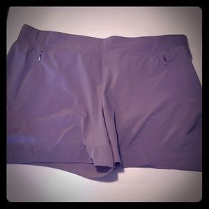 CALIA by Carrie Underwood shorts
